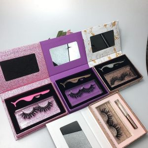 Unique eyelash packaging