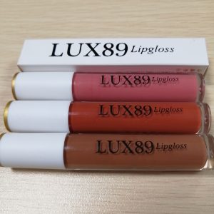 Custom lipgloss